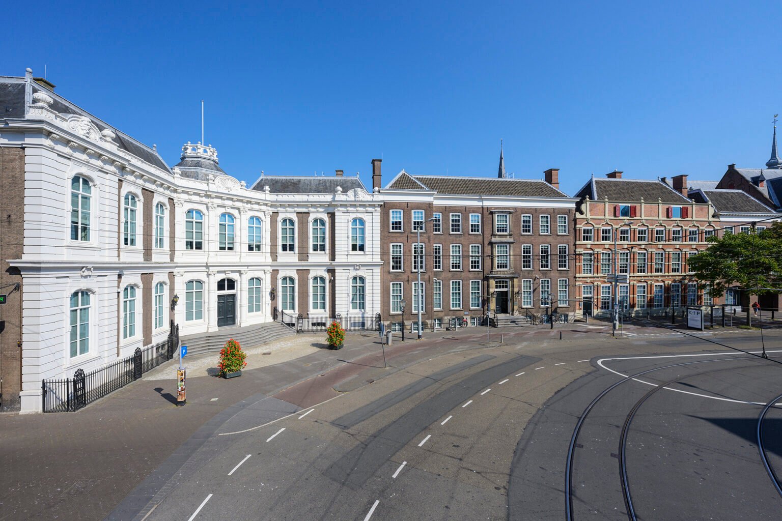 kneuterdijk_20_en_22